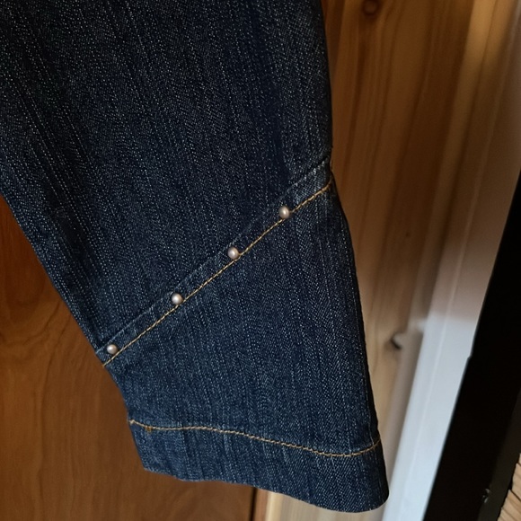 Jean Floral Embroidered Blazer - Picture 3 of 7